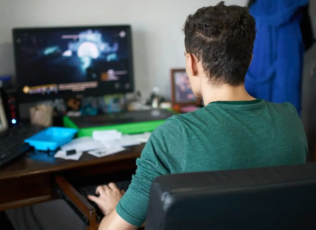 Teen who needs to stop hyperfixation has difficulty walking away from distracting activity.